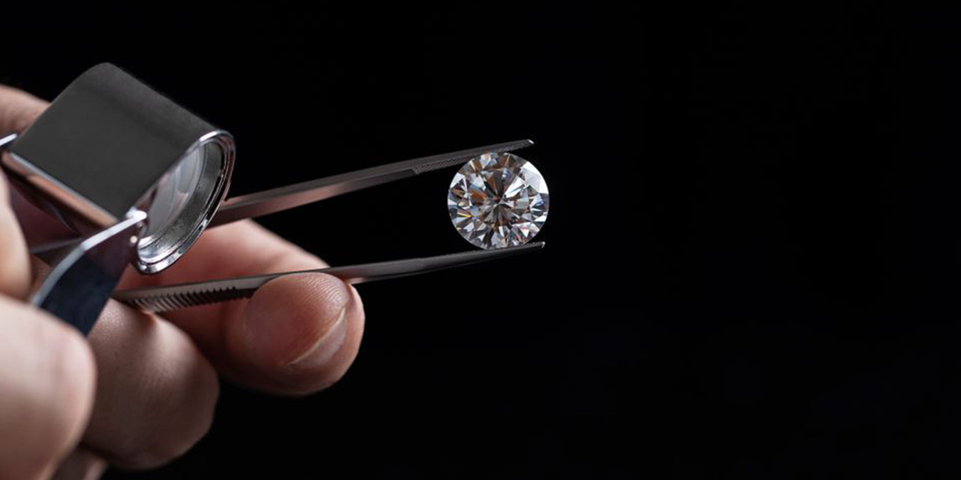 The Diamond Quality Guide: Know all the 4 C's Of Diamond