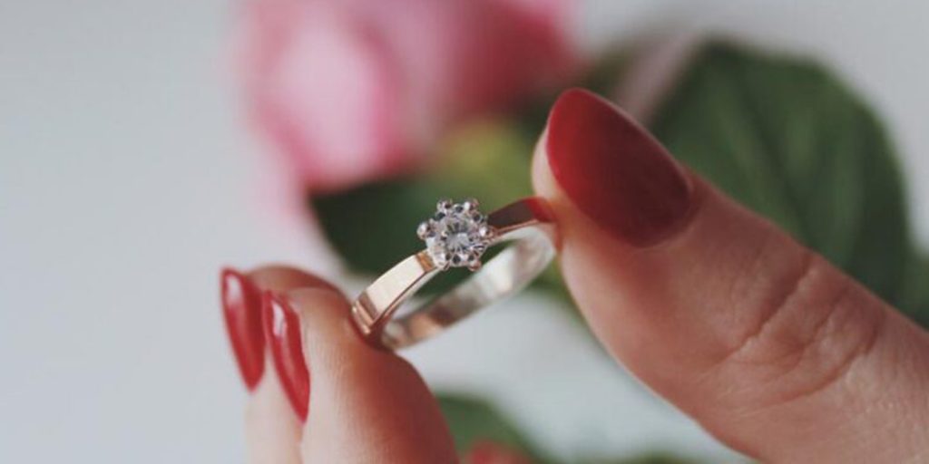 Diamond Ring On Hand Image & Photo (Free Trial) | Bigstock