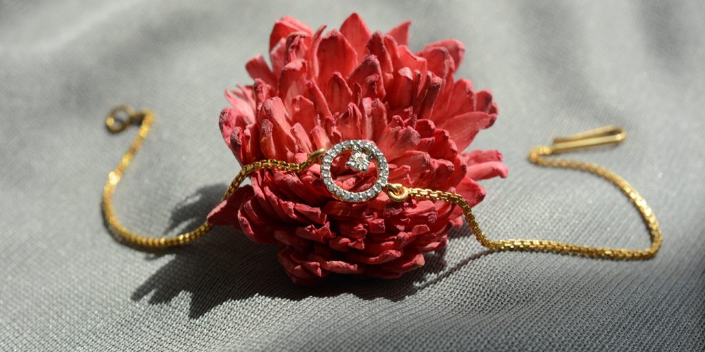 Buy Amrapali Moti Bracelet / Rakhi / Gift Item / Single Ring Hand Kada Red  Flower Handcraft (AL00073VB) Online | Flipkart Health+