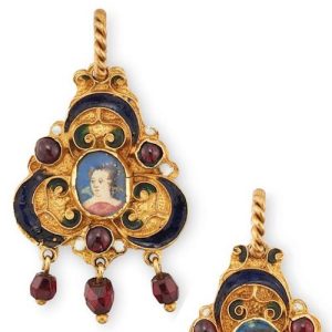 The Middle Ages and Renaissance earring